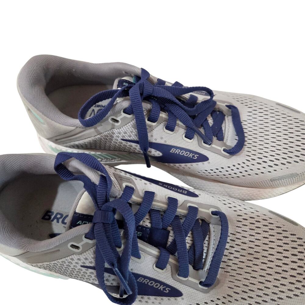 Women's Brooks Adrenaline GTS 22, Size 7.5 - Picture 4 of 10